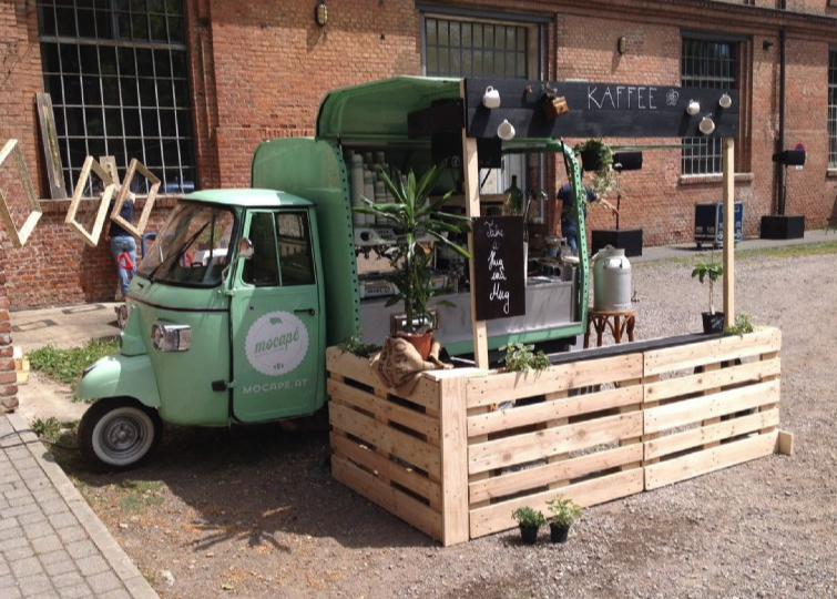 Mobile Cafe-Ape von Kingston Cafe bei einer Veranstaltung